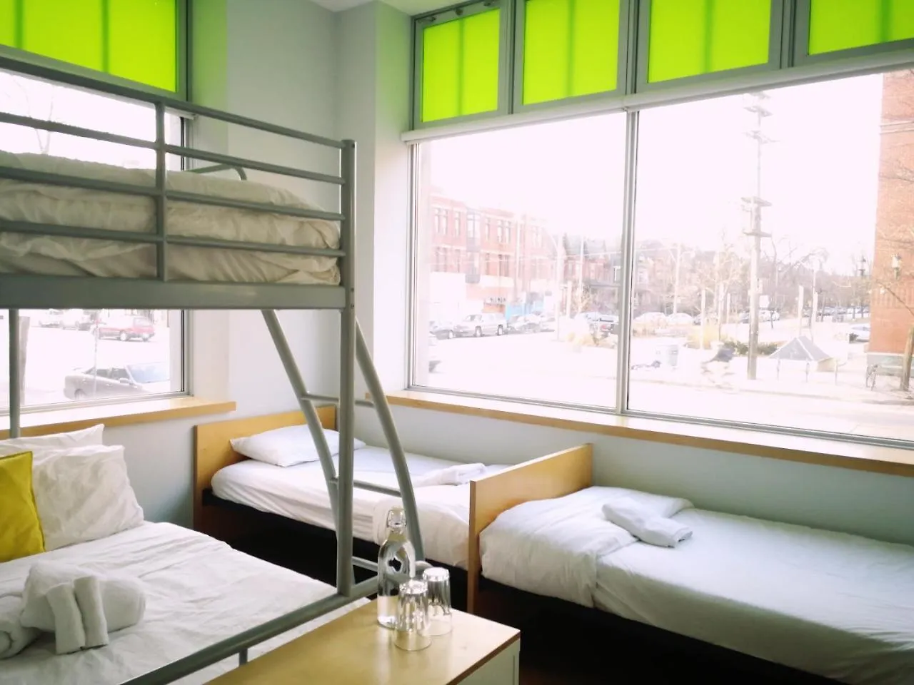 Planet Traveler Hostel Toronto Canada