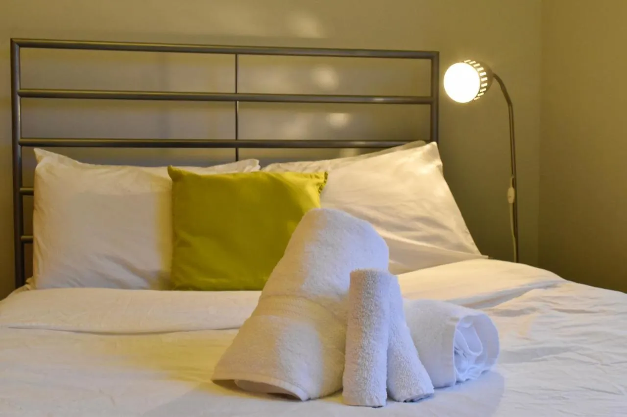 Planet Traveler Hostel Toronto